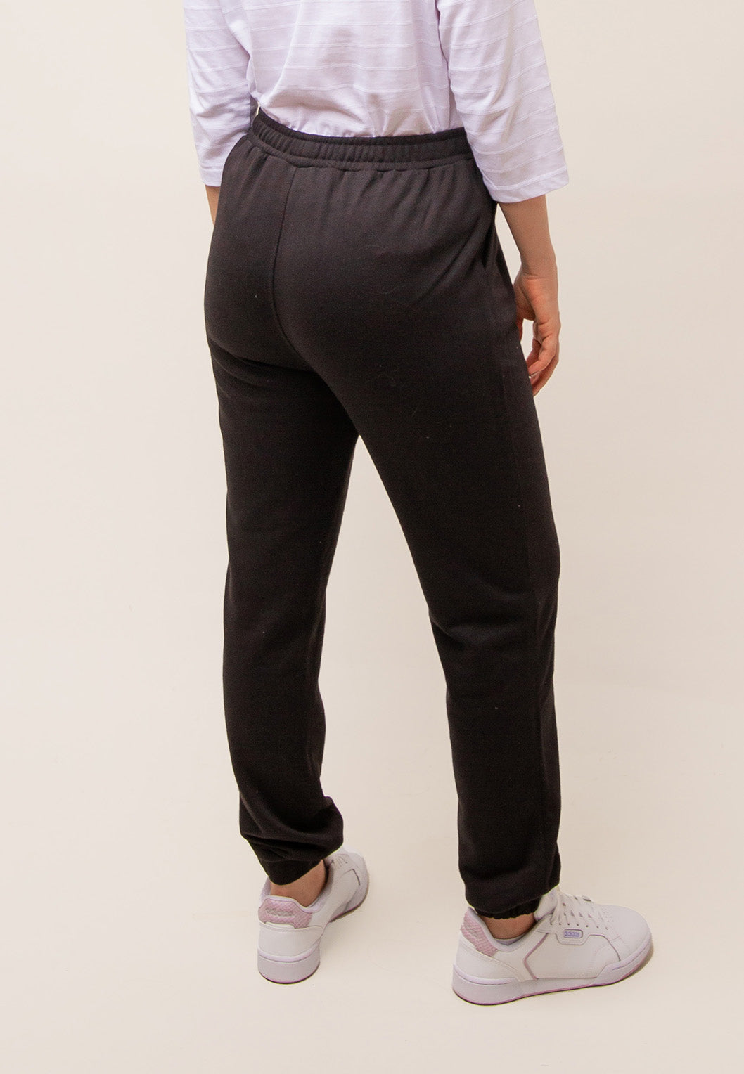 Essential Jogger Pants